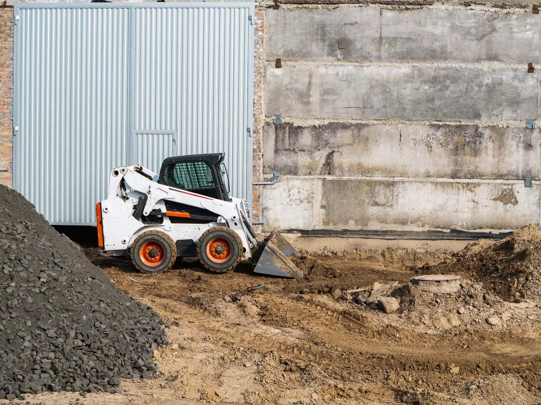 How-to-operate-a-skid-steer-hero-image